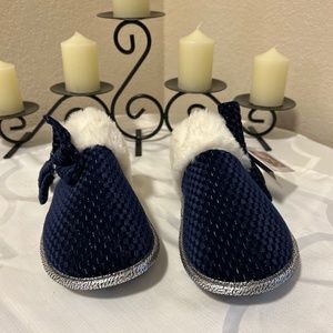 Ladies bedroom slippers